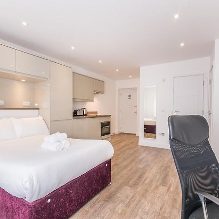 Town Or Country - Canute Studio Southampton Eksteriør bilde